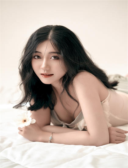 带你走进《替嫁缠婚大佬送上门》的幕后世界：特效制作的困难与创新 探索艺术与技术的完美结合